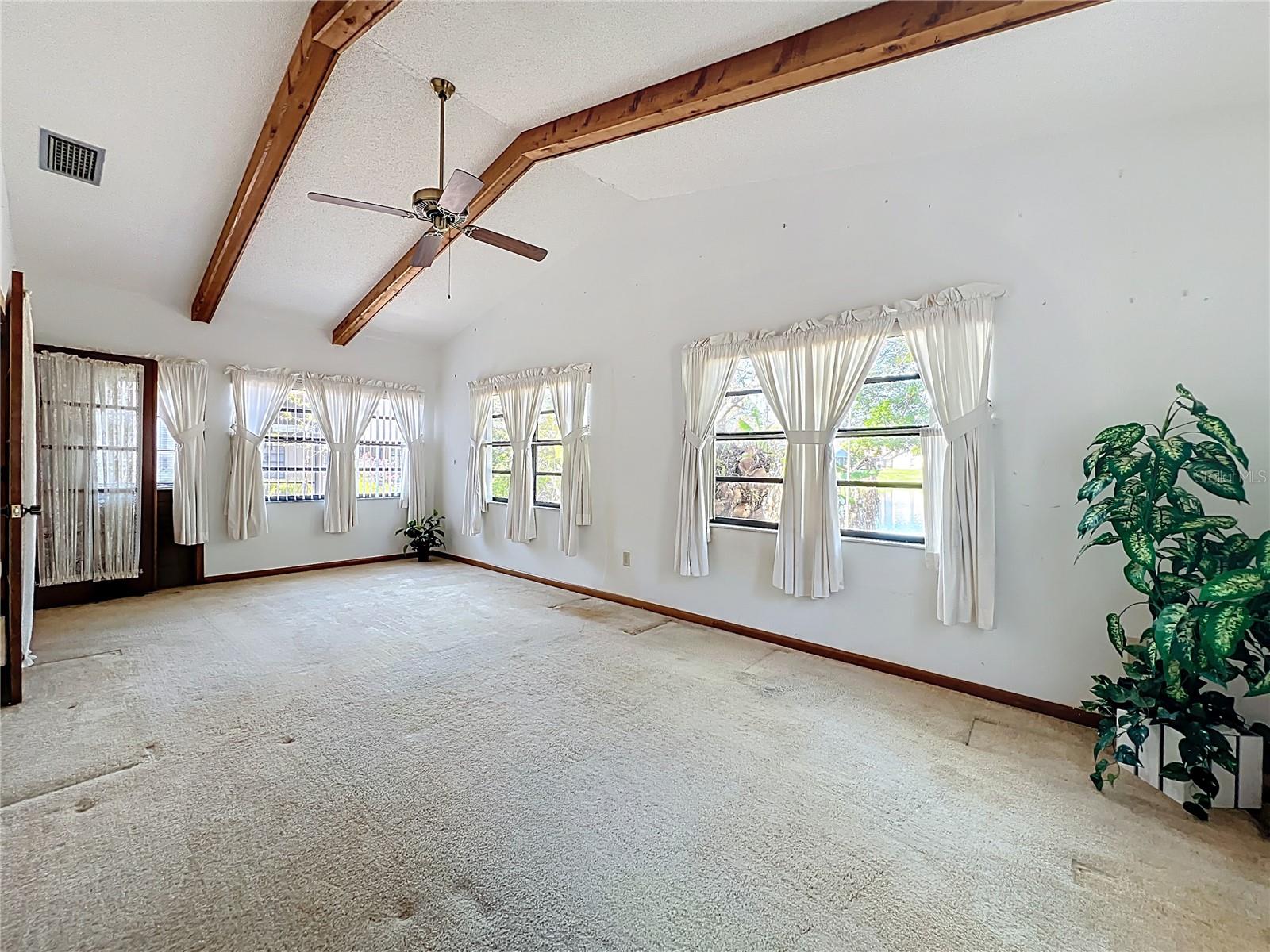 WEDGEWOOD TENNIS VILLAS - Residential