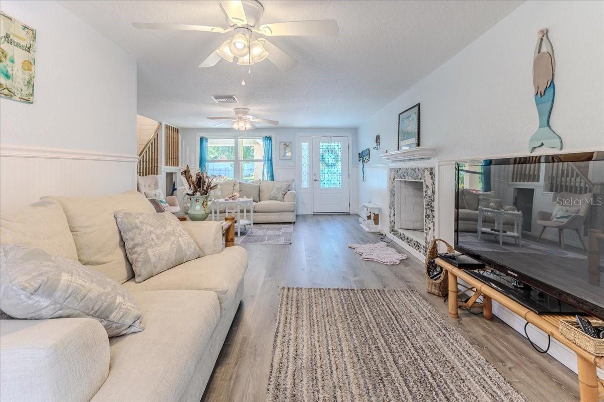 WEEKI WACHEE GARDENS - Residential