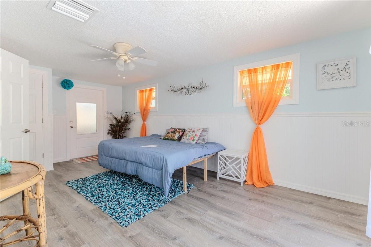 WEEKI WACHEE GARDENS - Residential