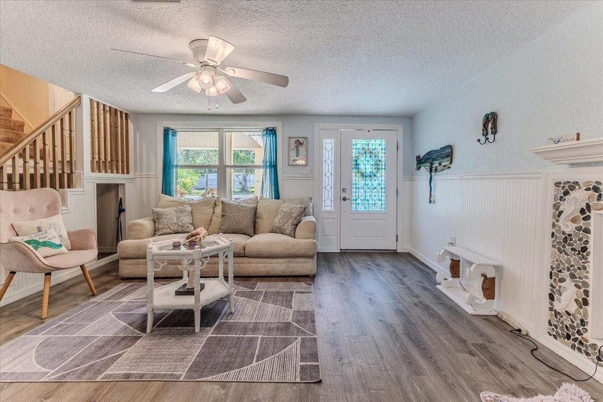 WEEKI WACHEE GARDENS - Residential