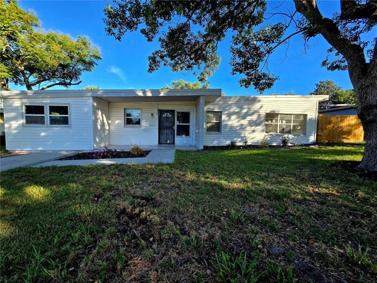 1308 MOORE ST, DAYTONA BEACH, FL 32114 - Image bd40e8bd5d718c2bc8a7198b5cb57ab3/4004169157