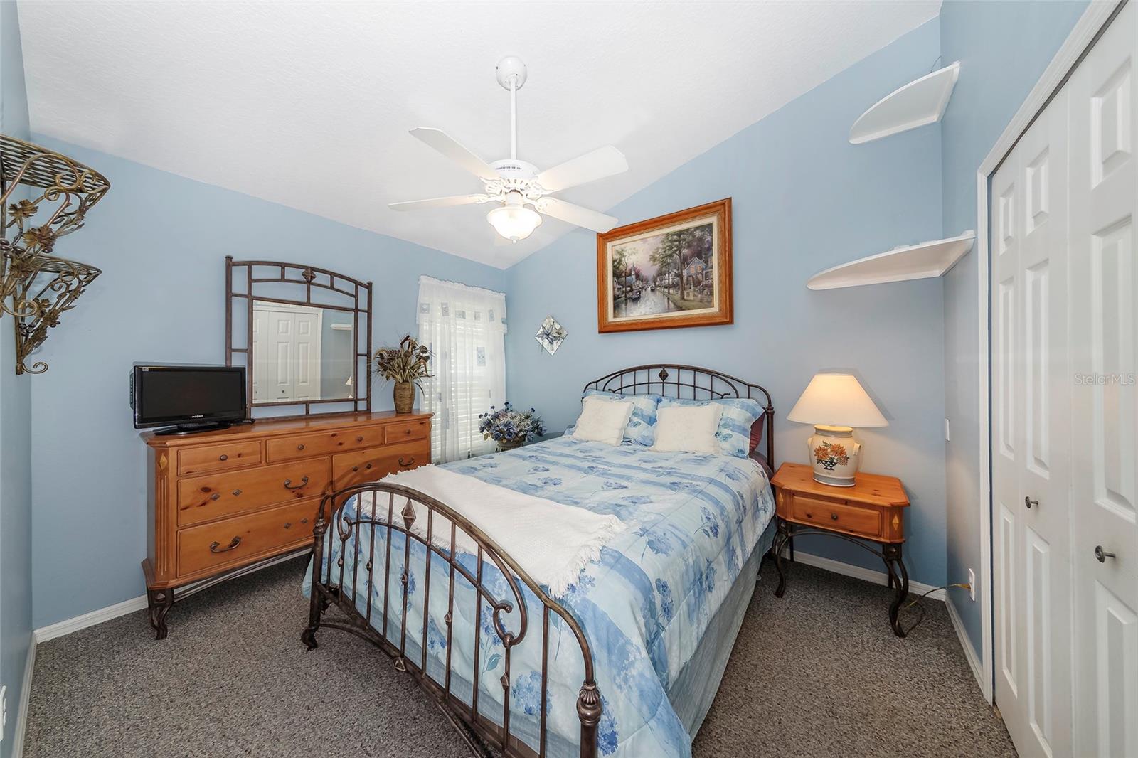 CHASE GROVES UNIT 5B - Residential