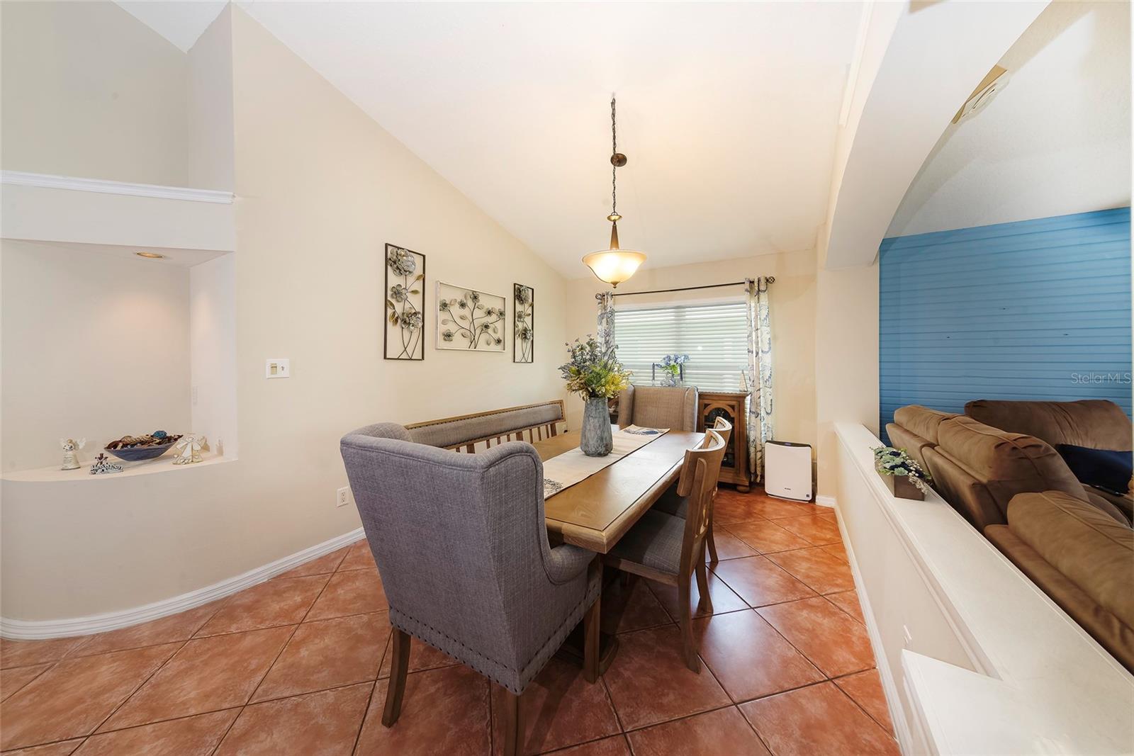 CHASE GROVES UNIT 5B - Residential