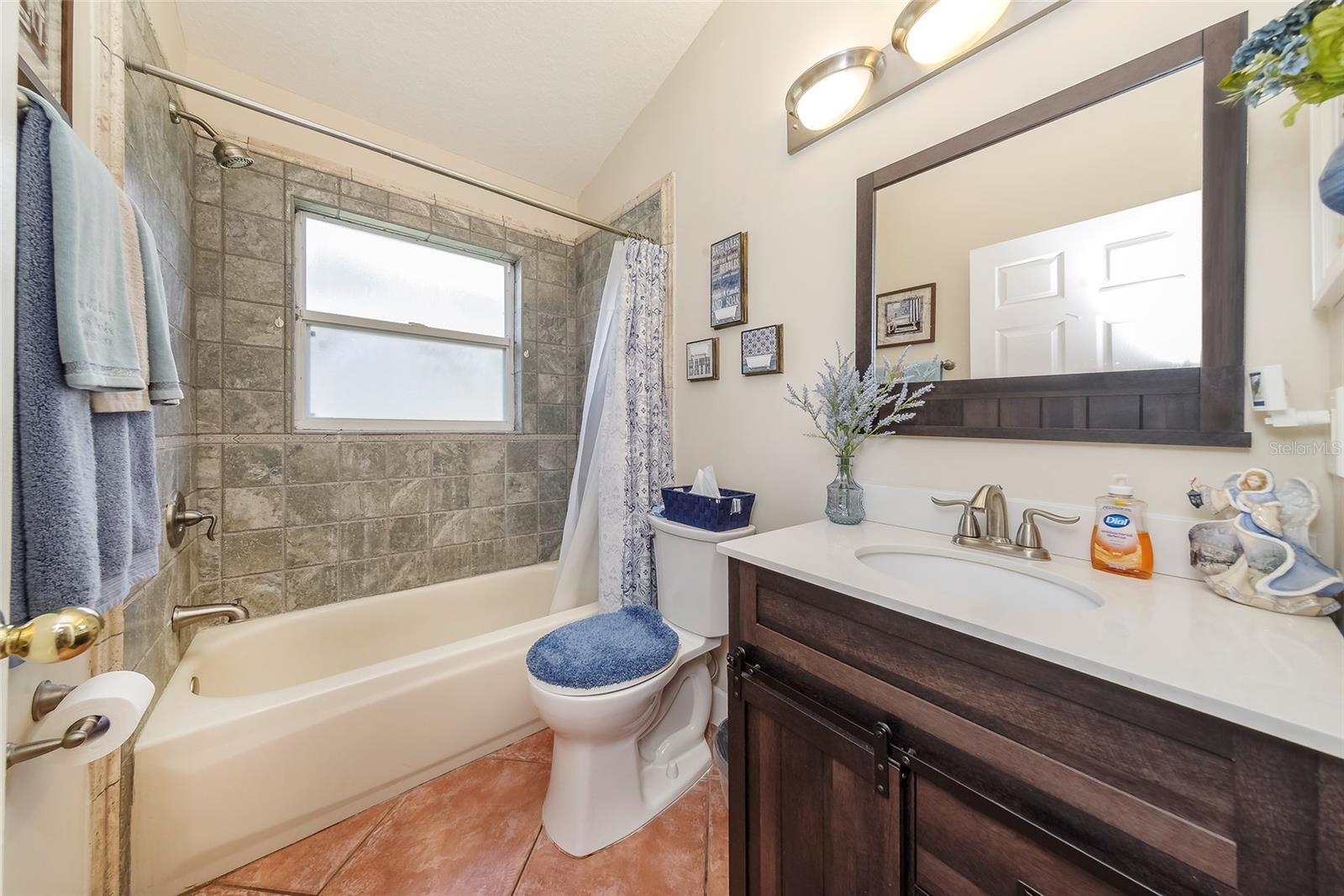 CHASE GROVES UNIT 5B - Residential