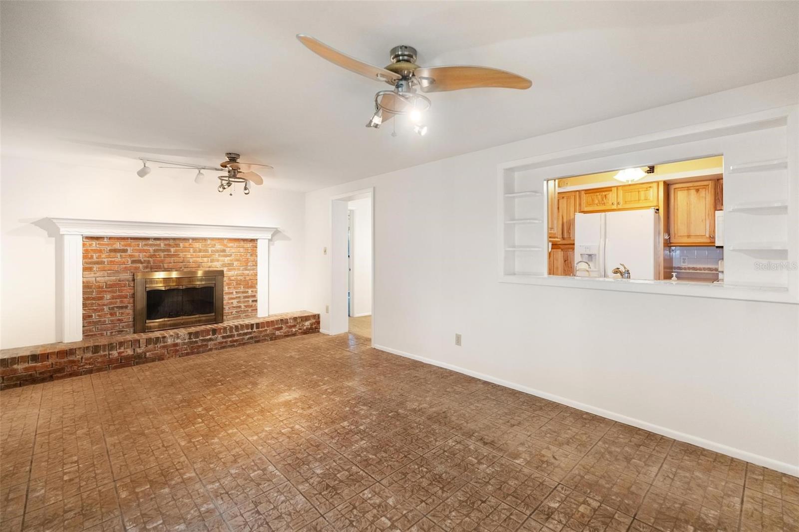 DOUGLAS MANOR PARK 1ST ADD - Residential