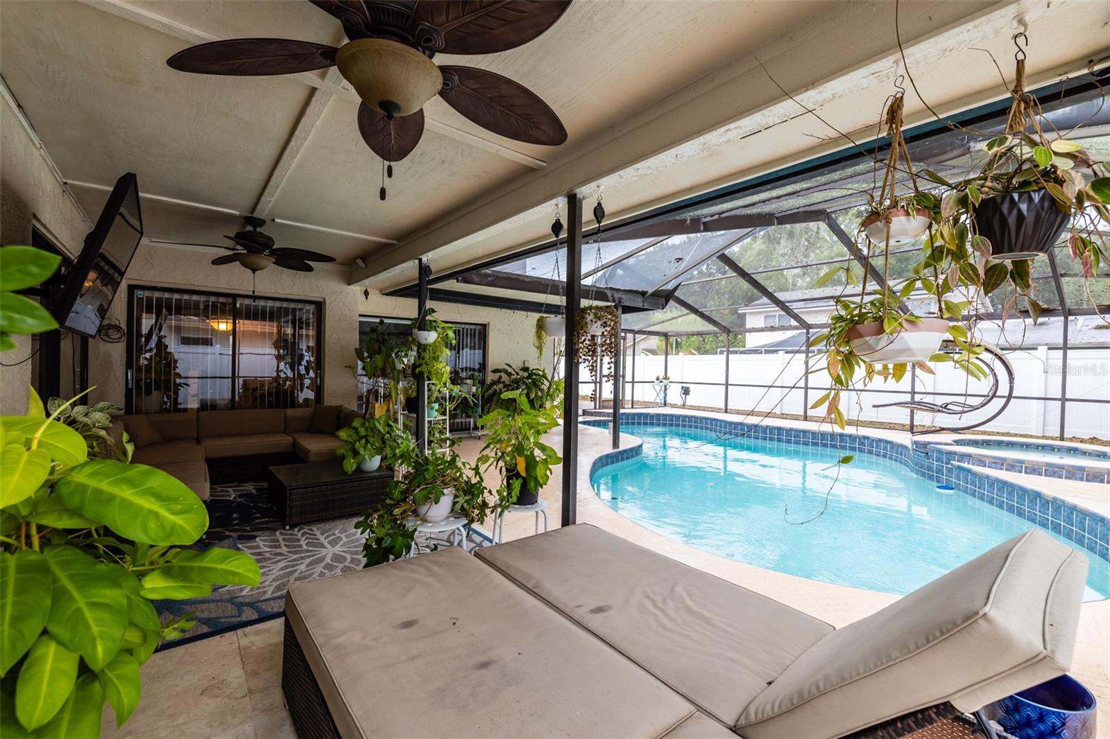 LAKEVIEW VILLAGE SEC B UNI - Residential