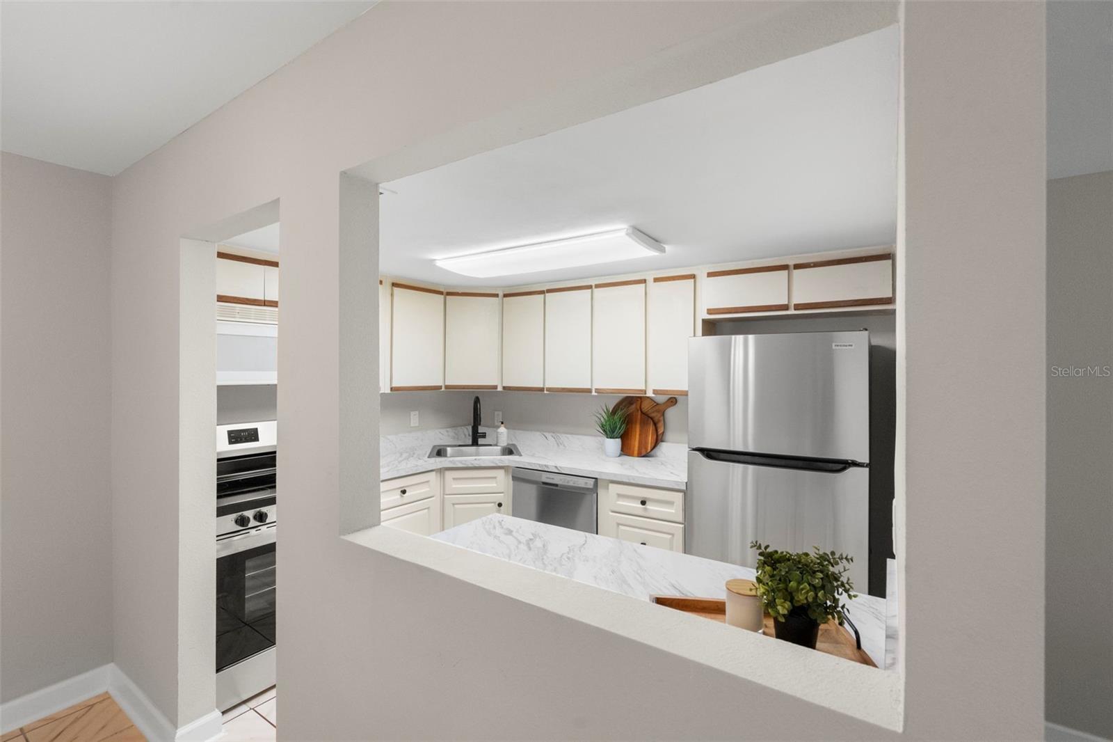 LA COSTA BRAVA CONDO 1 - Residential