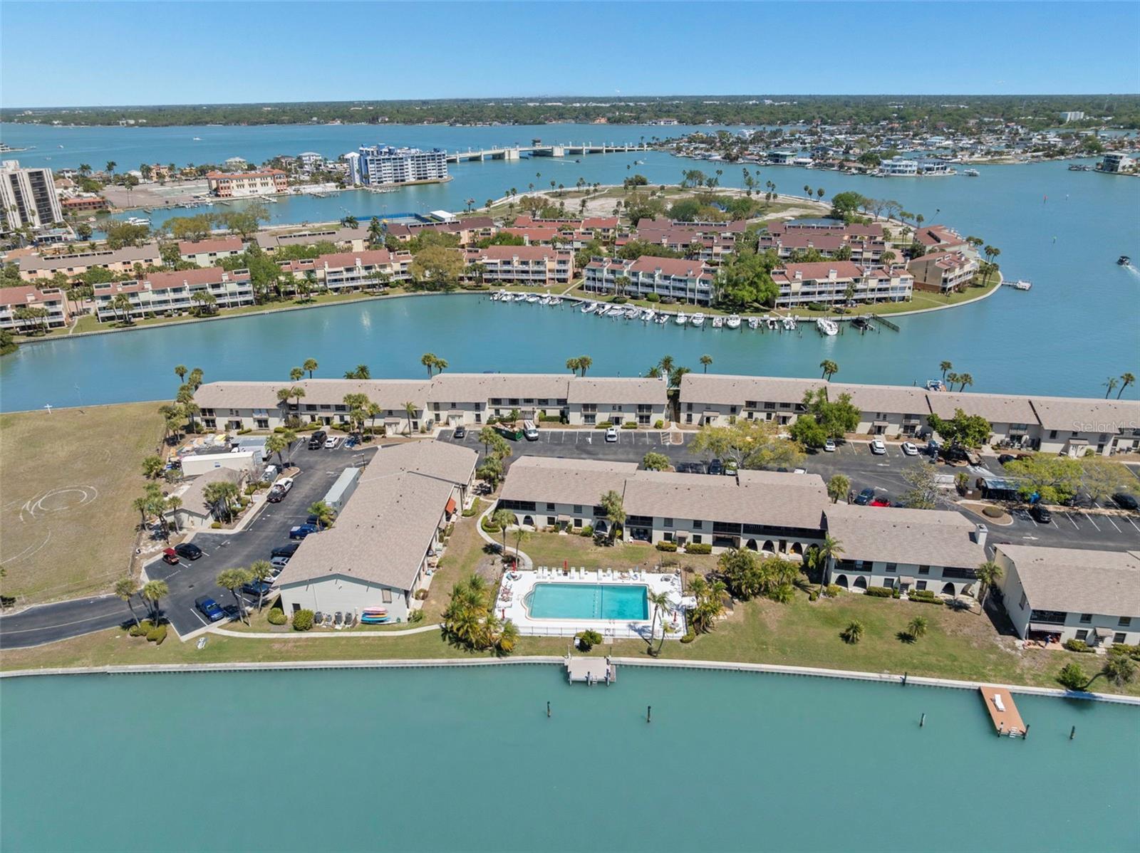 LA COSTA BRAVA CONDO 1 - Residential