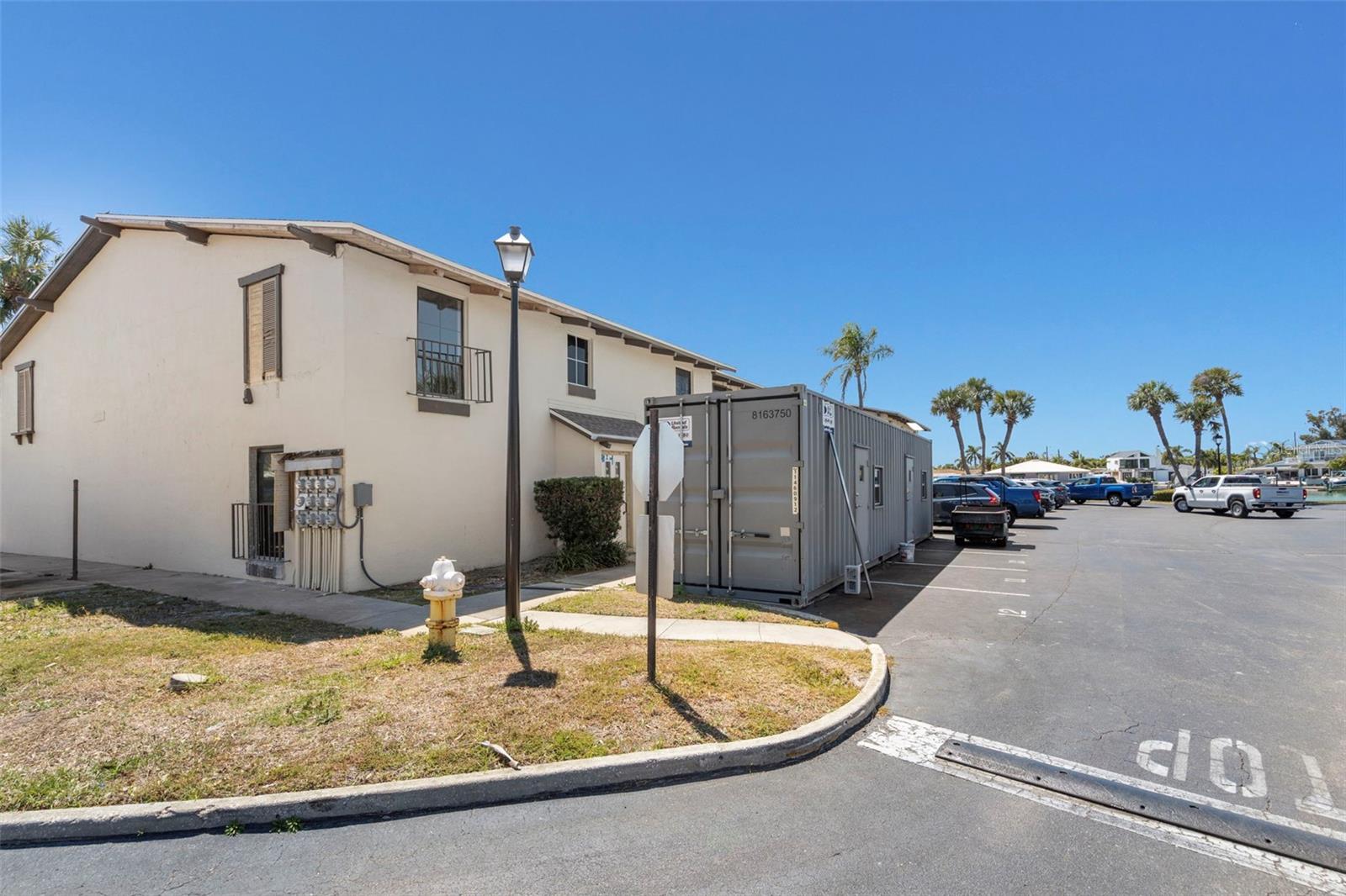 LA COSTA BRAVA CONDO 1 - Residential