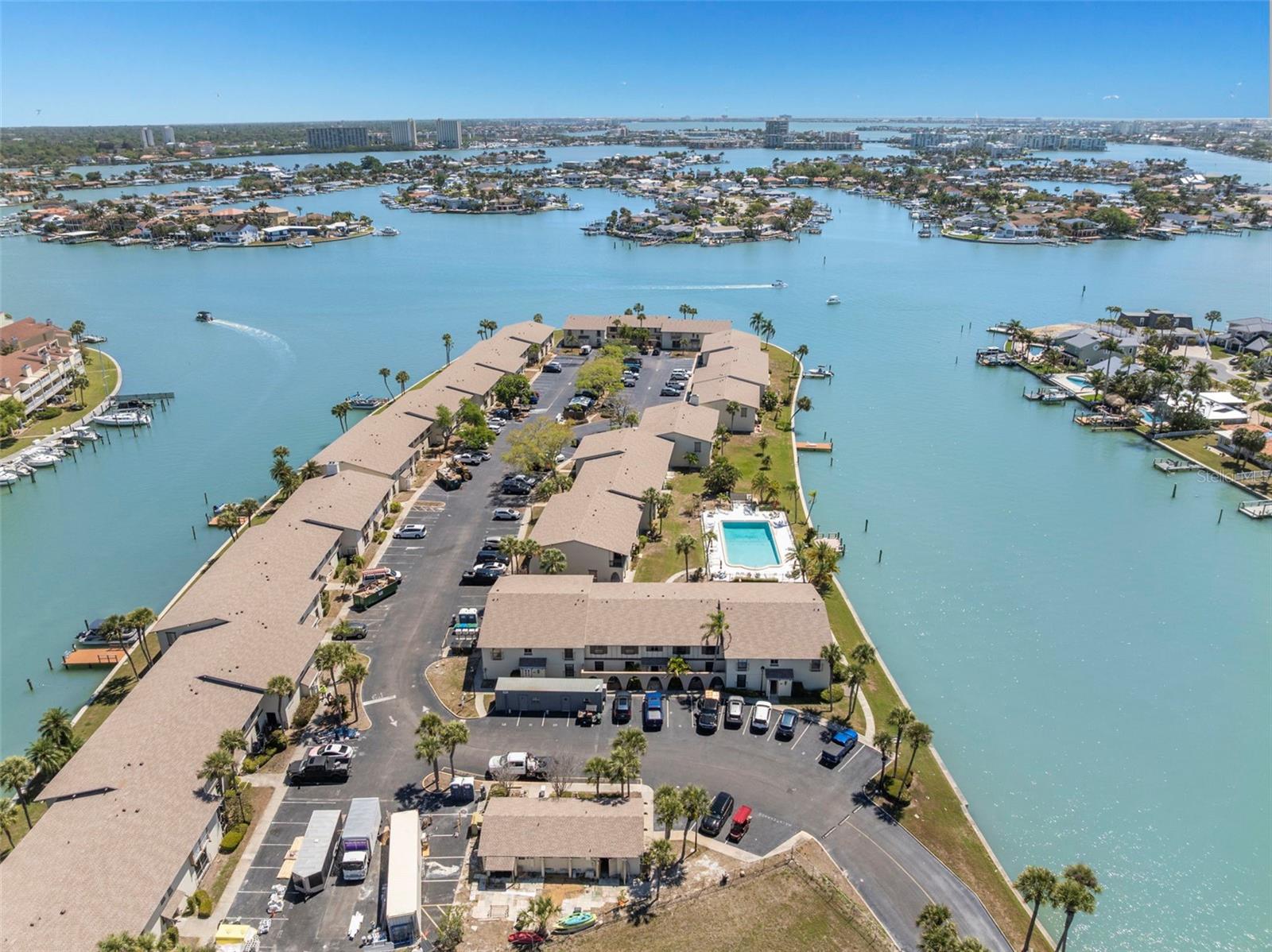 LA COSTA BRAVA CONDO 1 - Residential