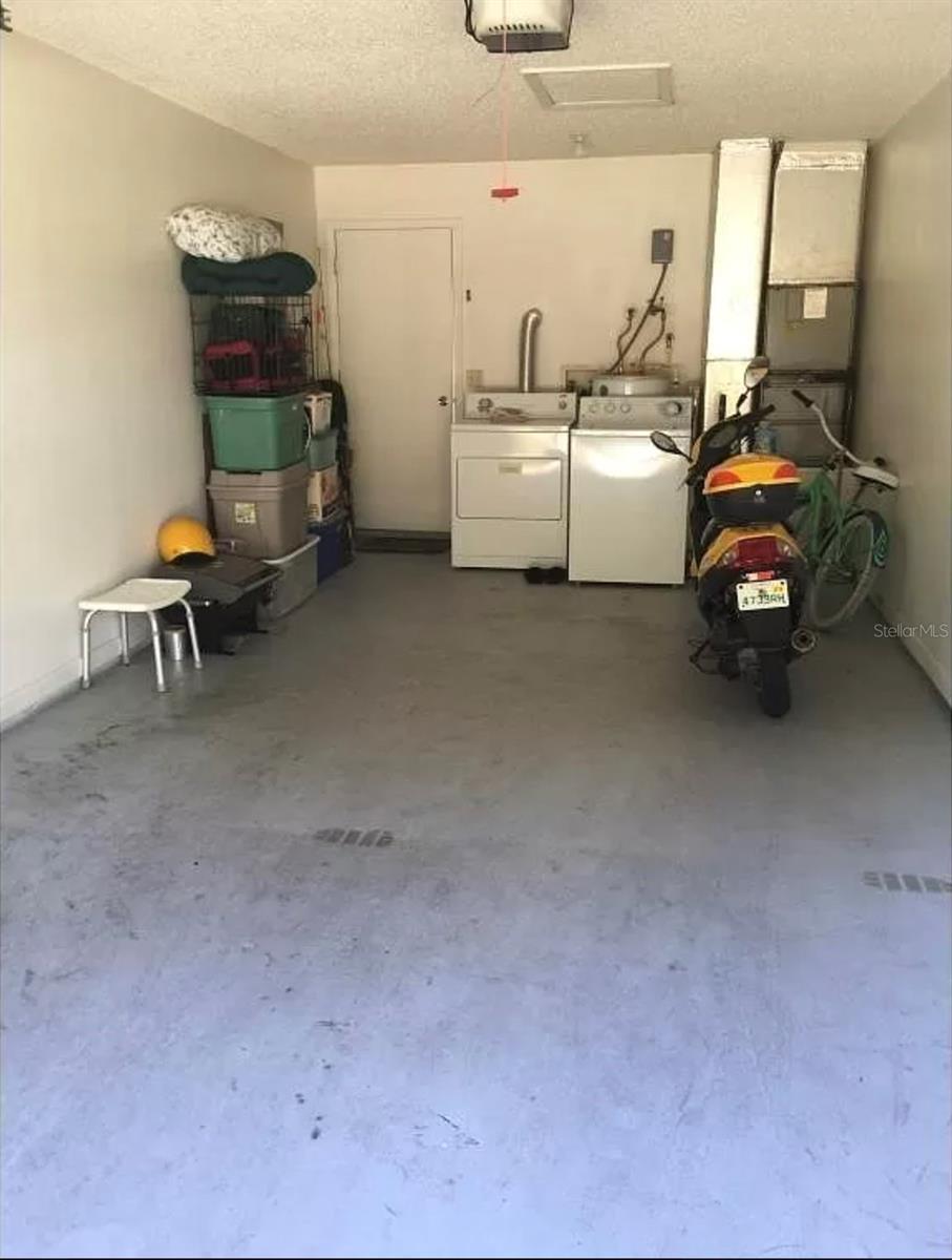 Florida Shores 01 - Residential Income