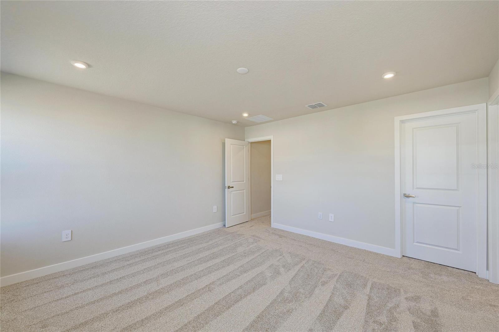 LAKEWOOD CENTRE PRCL Y - Residential