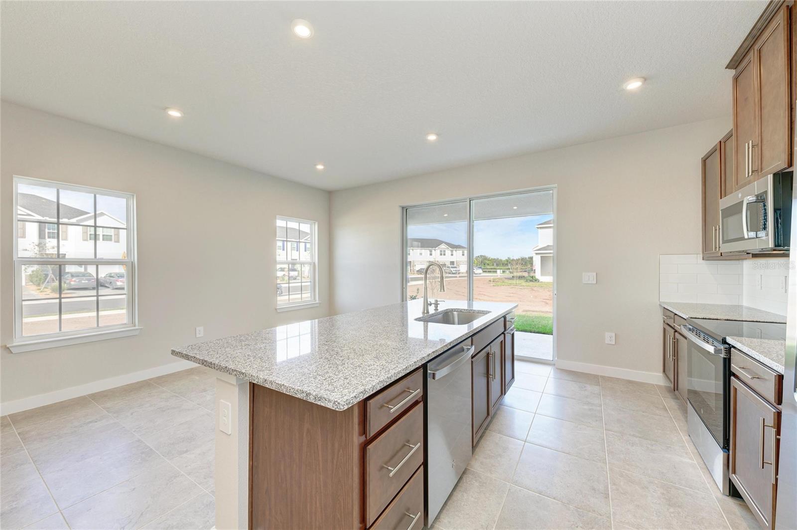 LAKEWOOD CENTRE PRCL Y - Residential