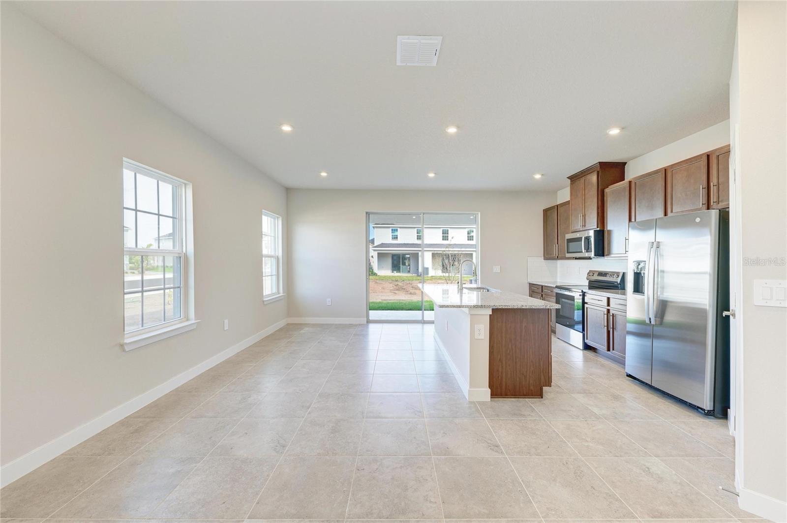 LAKEWOOD CENTRE PRCL Y - Residential