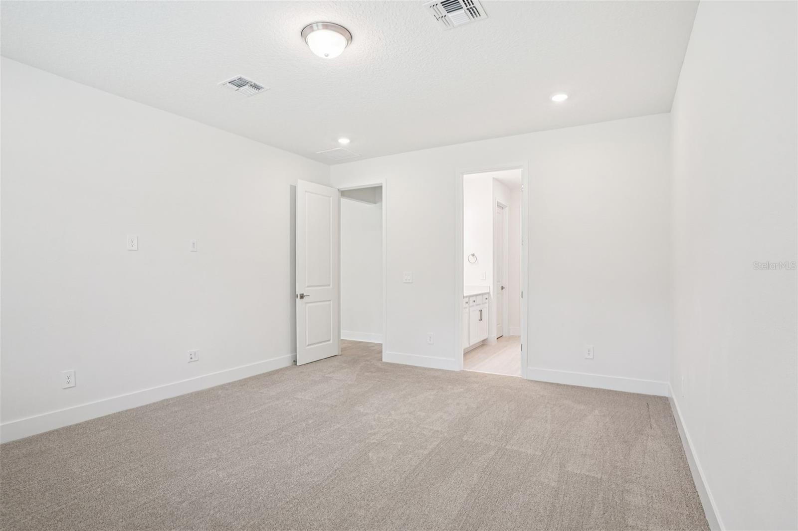 RIDGEHAVEN - Residential