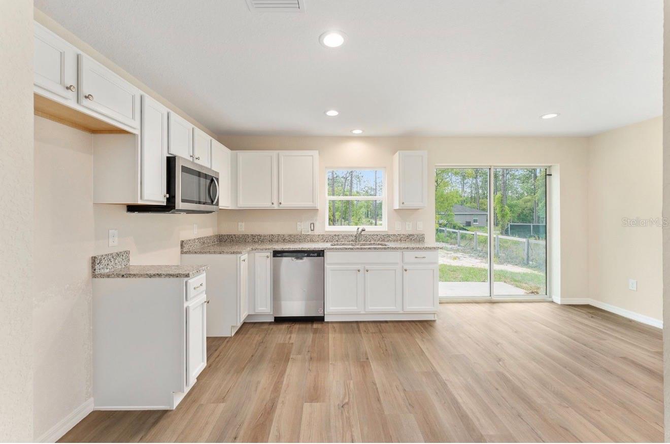 RAINBOW LAKES ESTATE - Residential