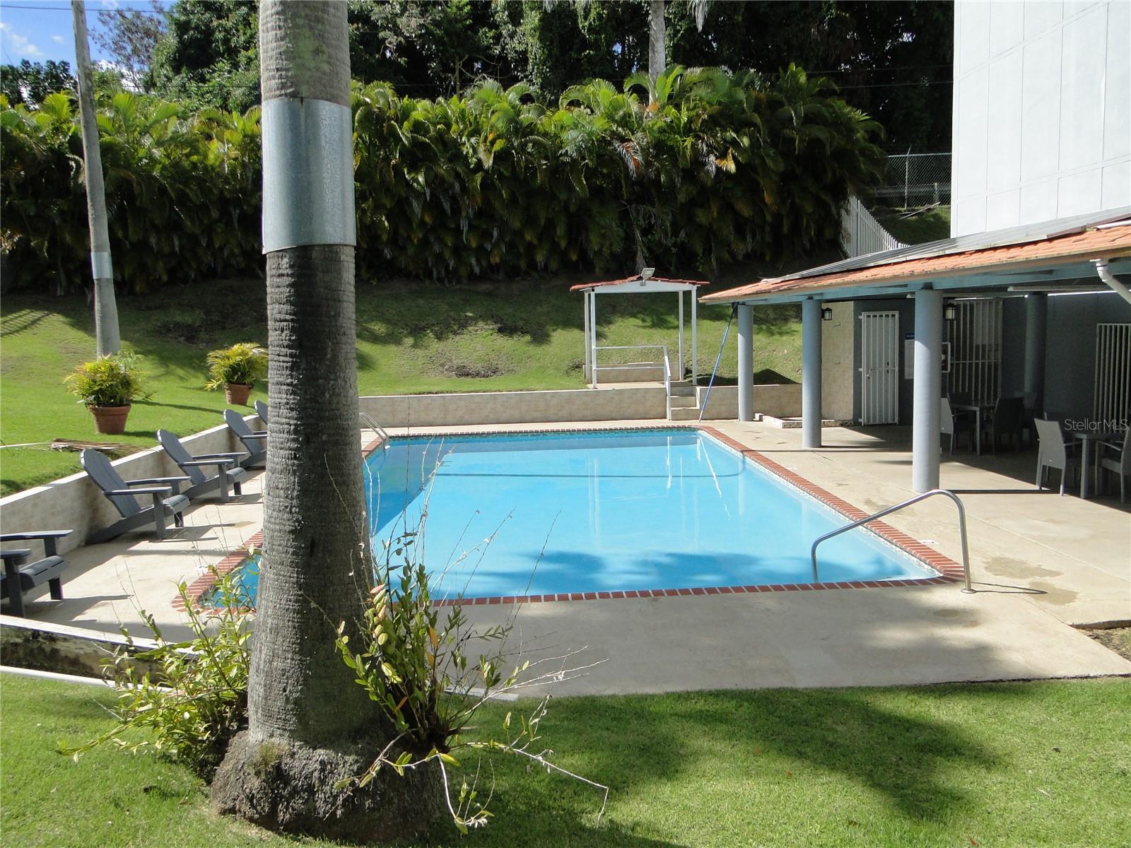 BEVERLY HILLS COURT - Residential