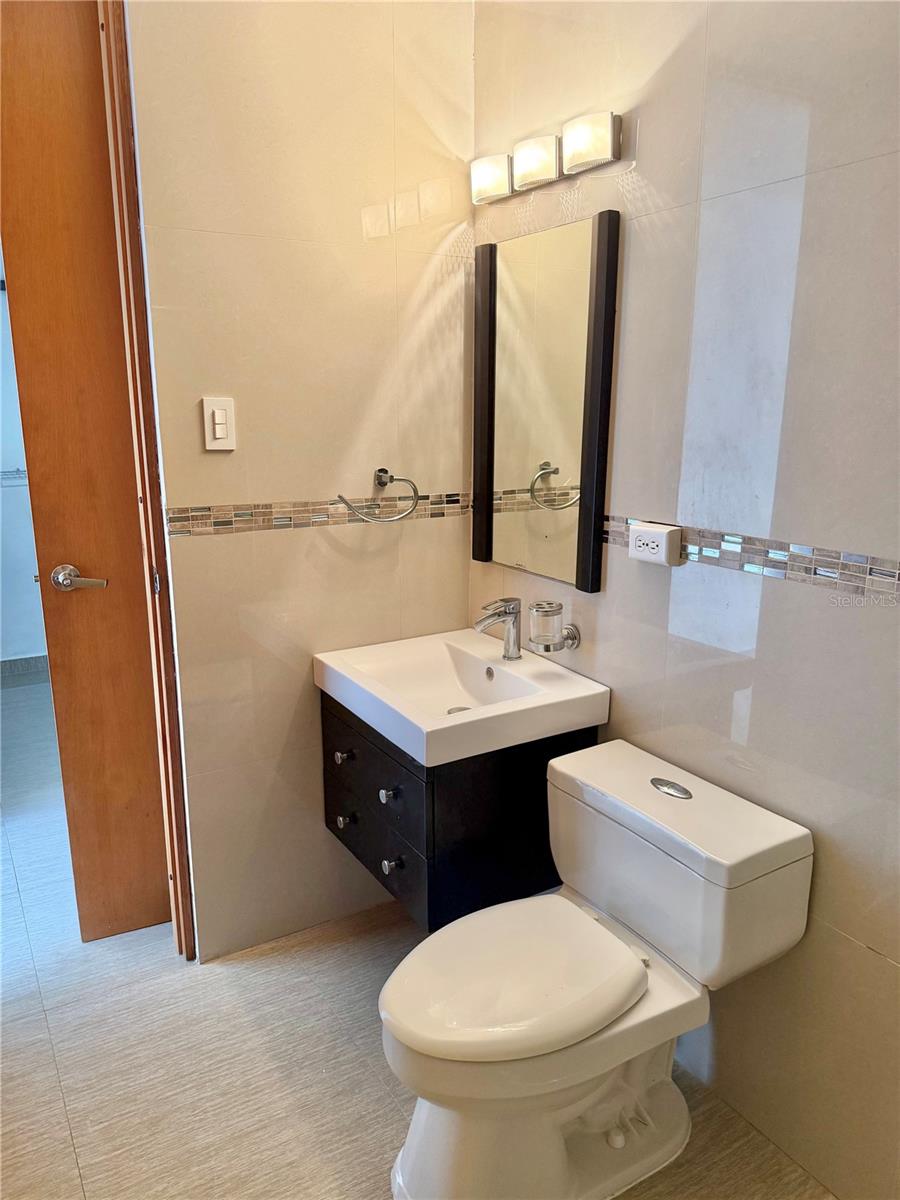 100 Carmen Hills Dr BEVERLY HILLS COURT PH