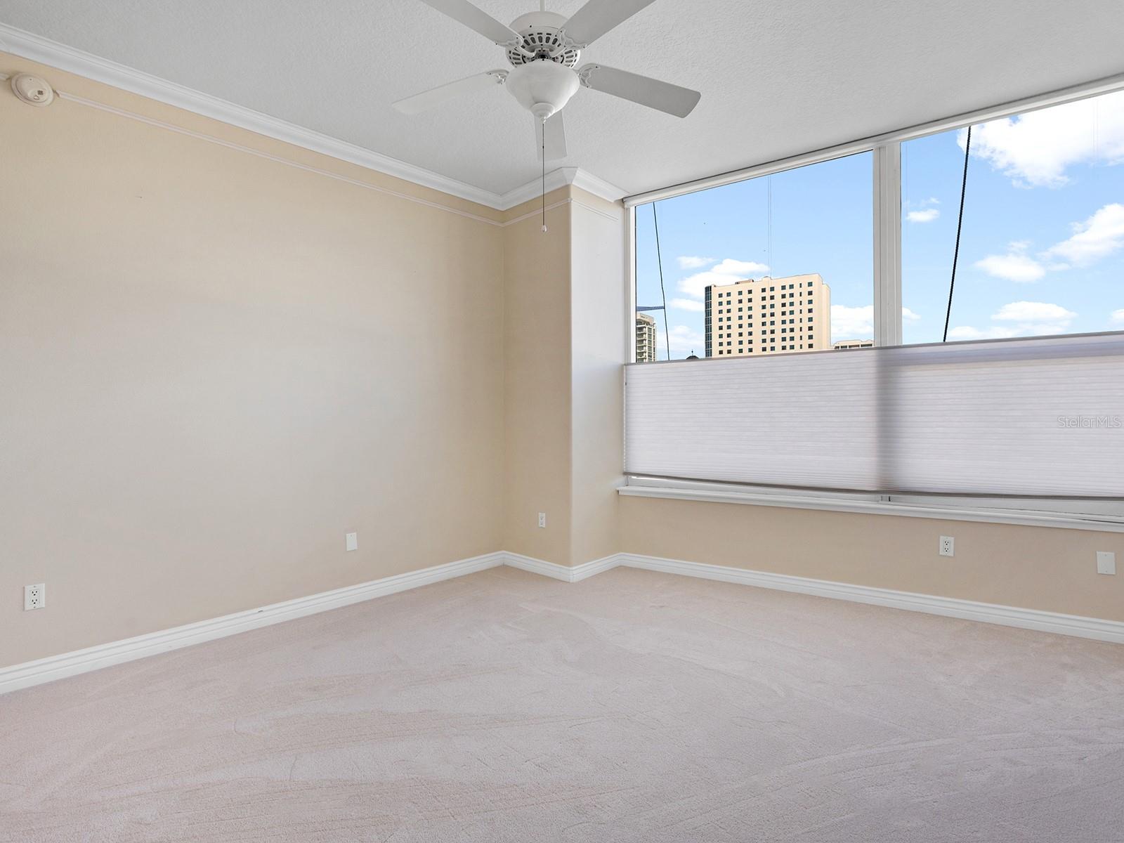 MARINA TOWER - Residential