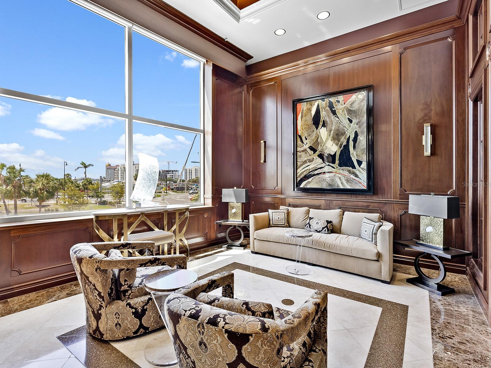 MARINA TOWER - Residential