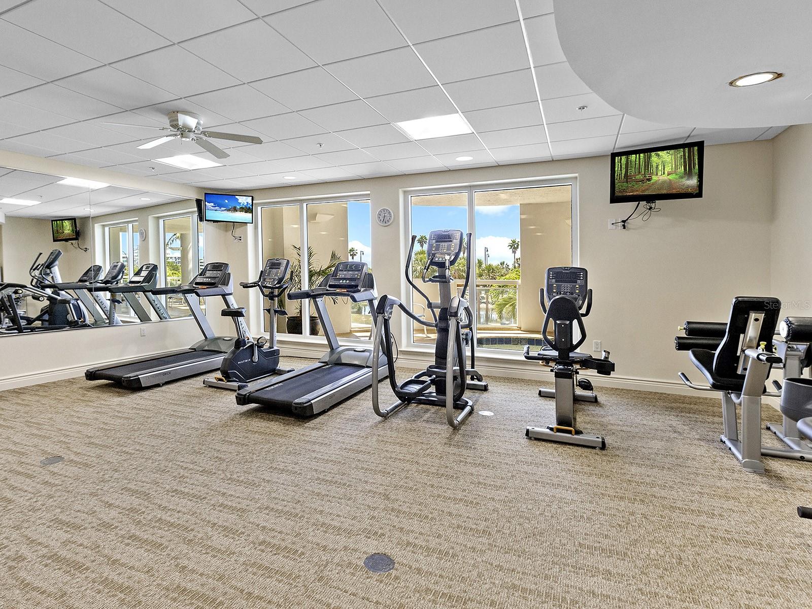 MARINA TOWER - Residential