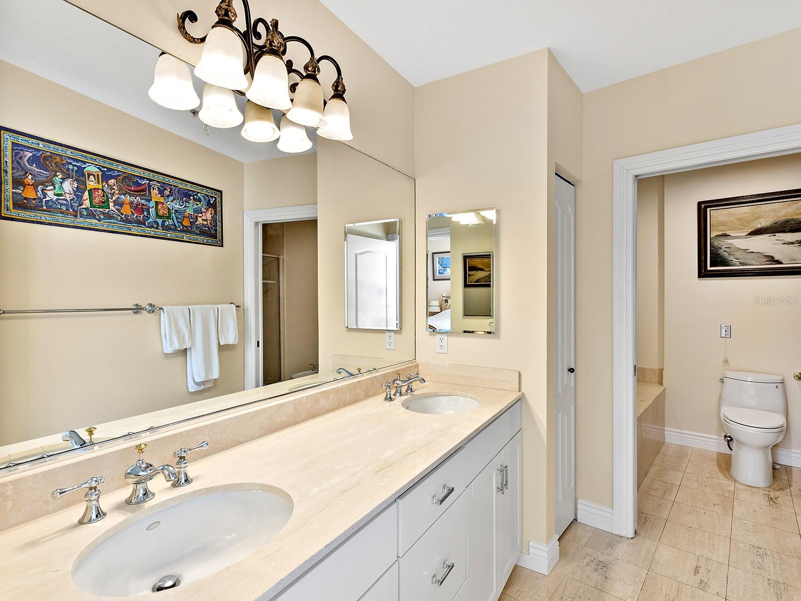 MARINA TOWER - Residential