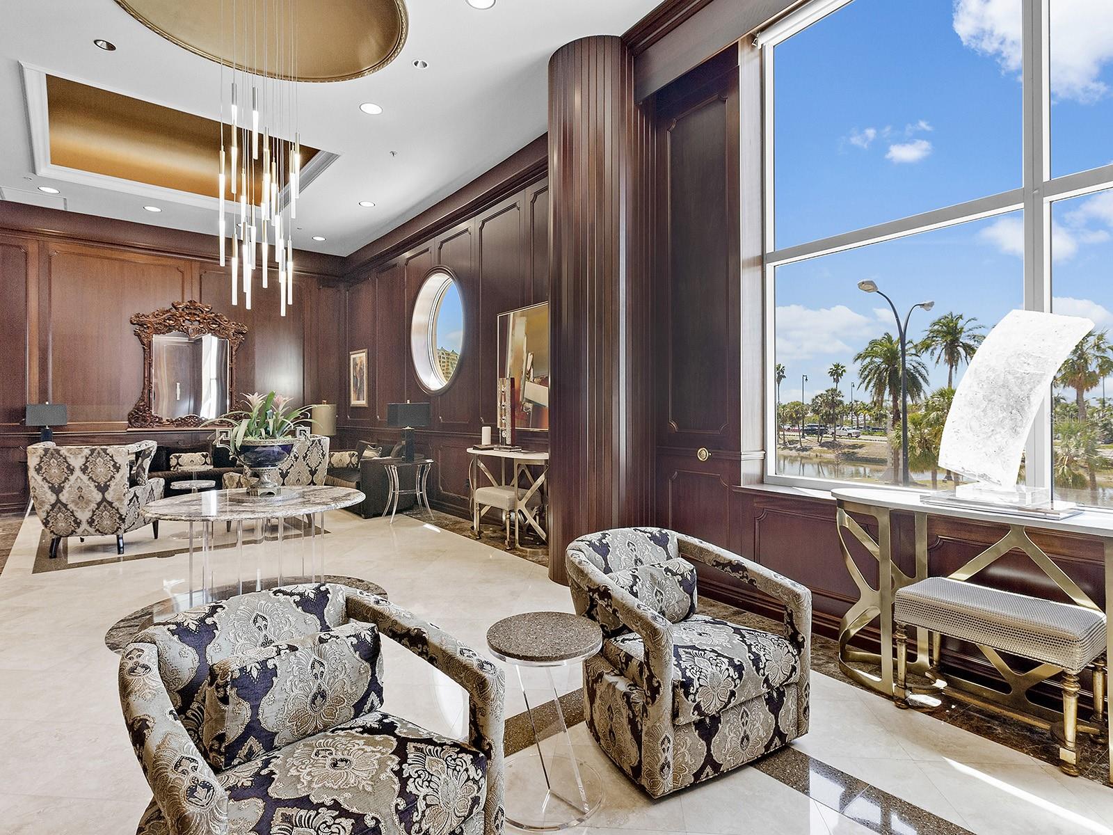 MARINA TOWER - Residential