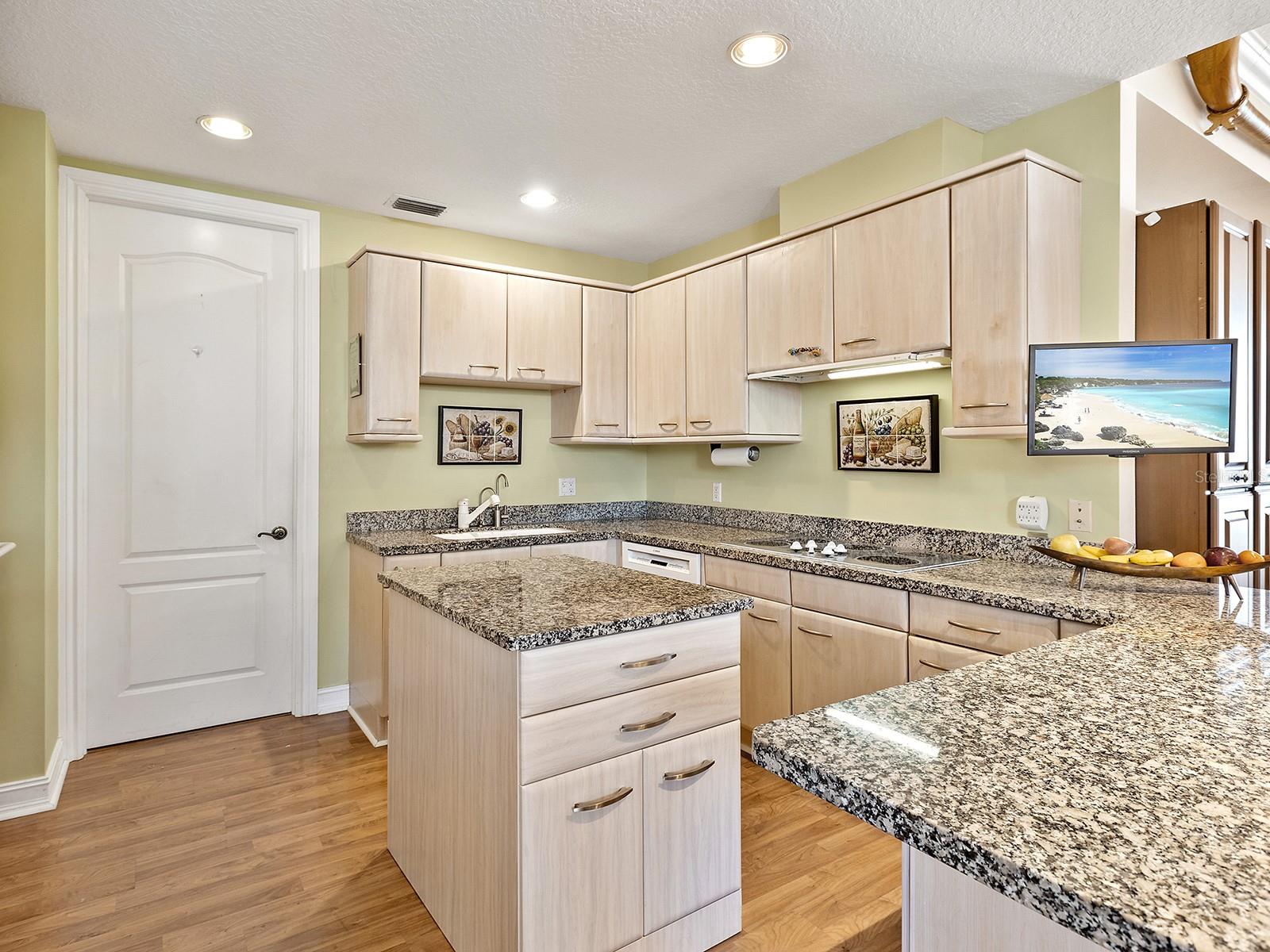 MARINA TOWER - Residential