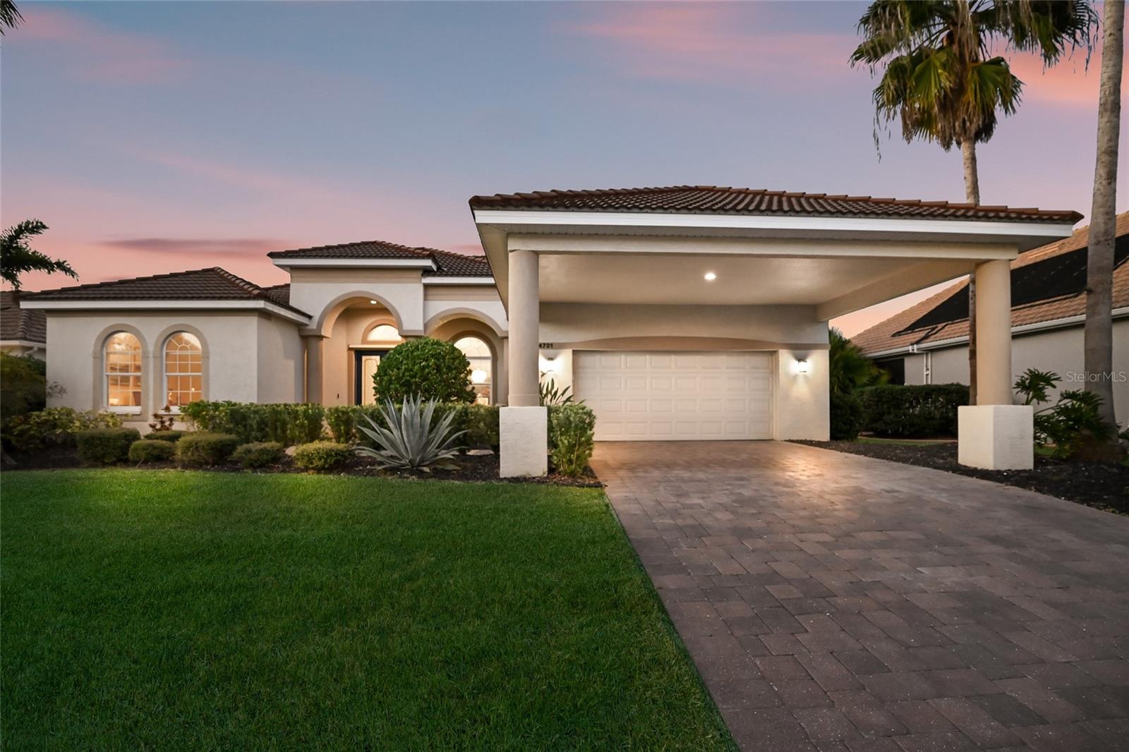 HARBOUR WALK - Residential