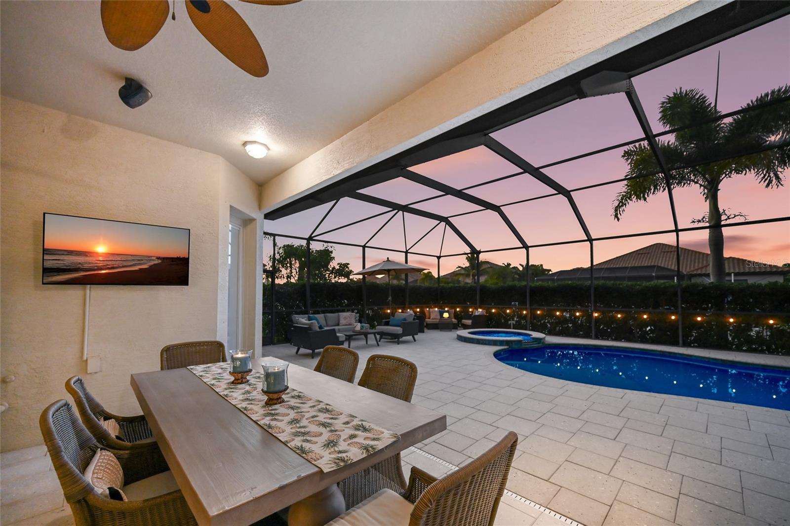 HARBOUR WALK - Residential