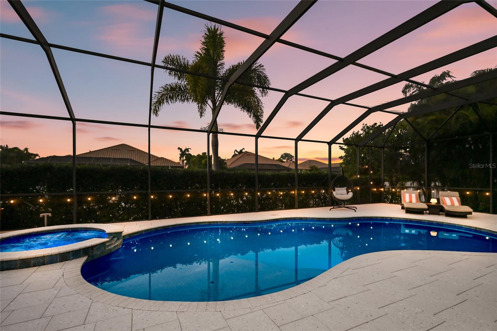 HARBOUR WALK - Residential