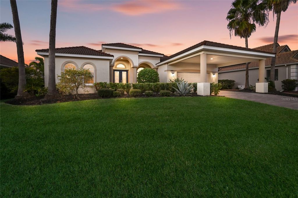 Photo of 4721 Mainsail Drive, Bradenton, FL 34208 (MLS # A4673459)