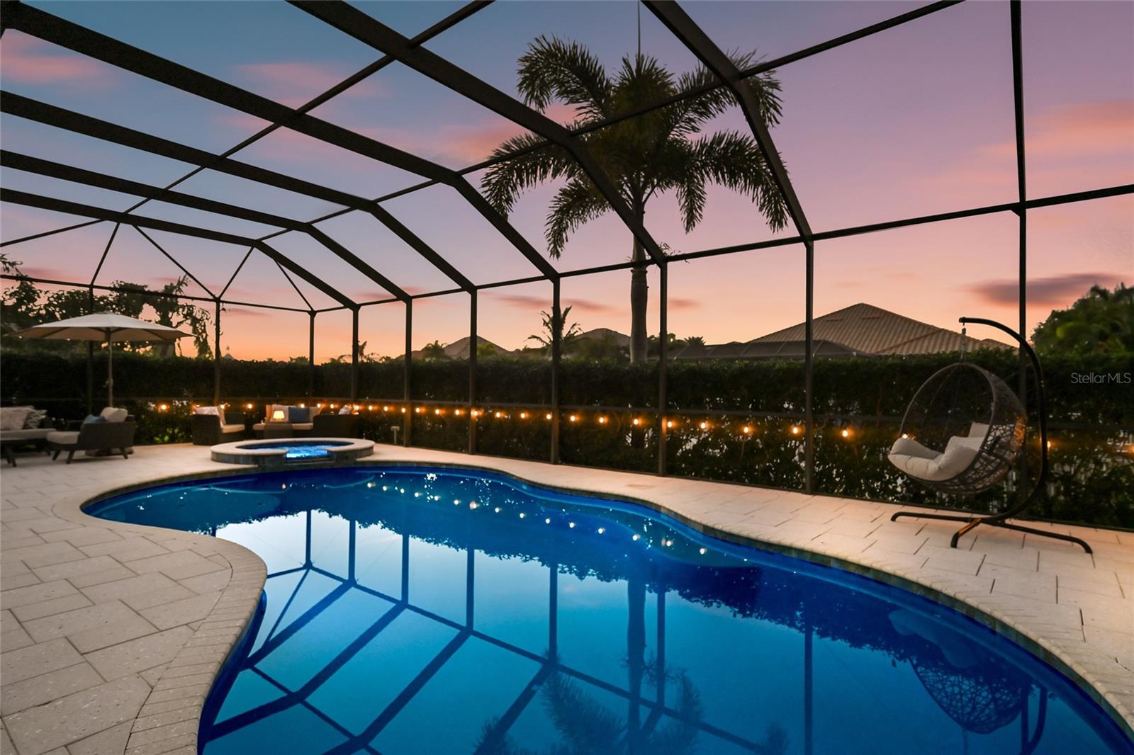 HARBOUR WALK - Residential