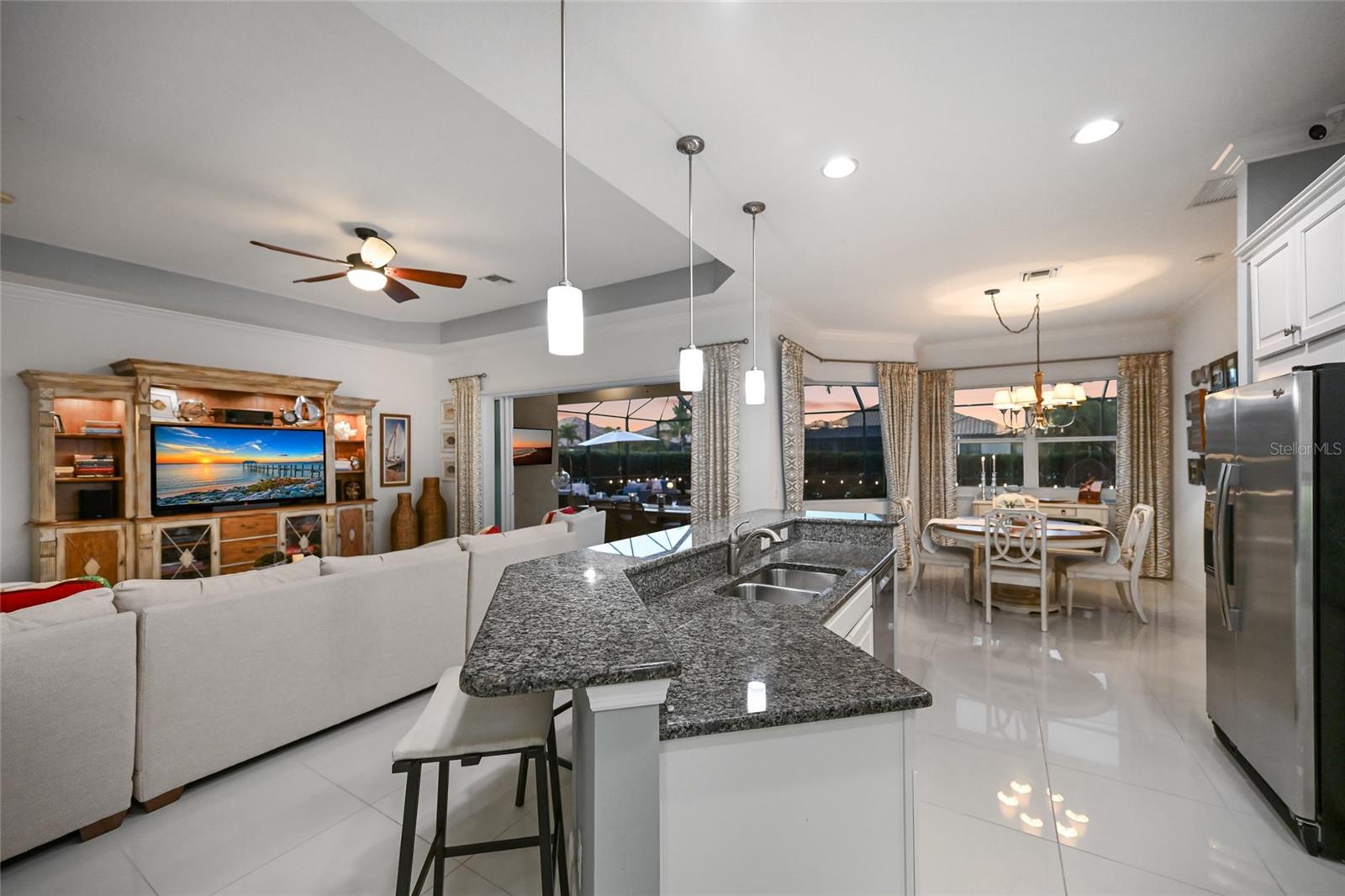 HARBOUR WALK - Residential