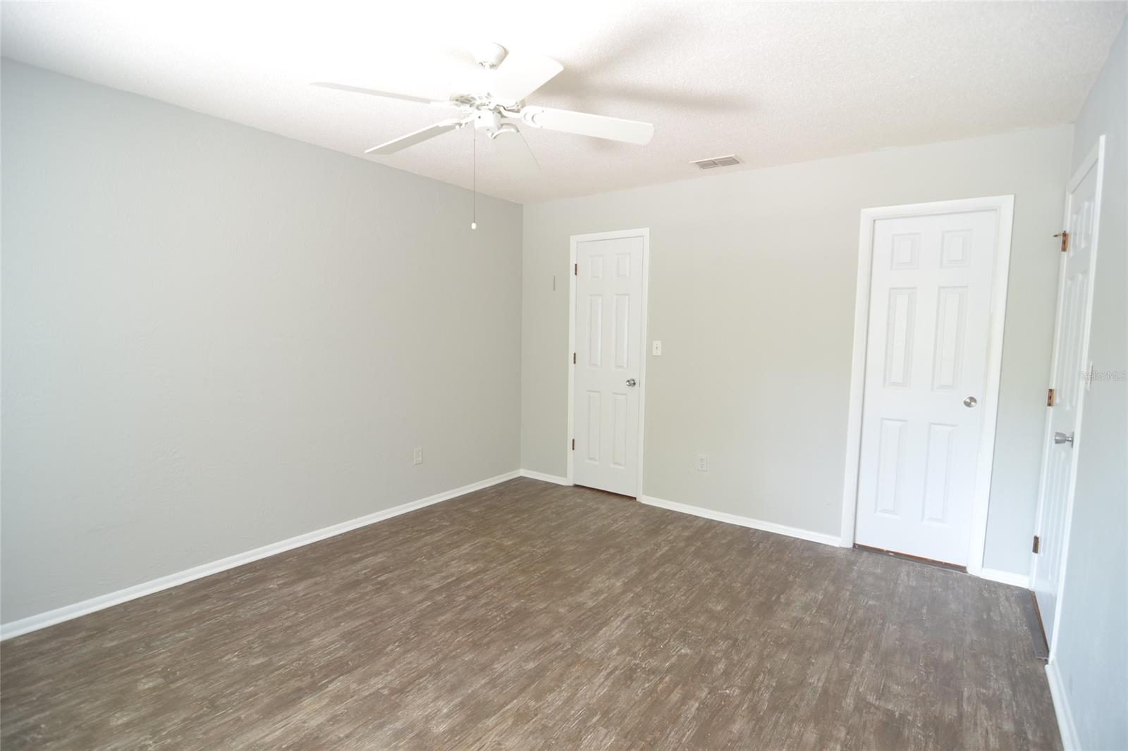 Summer Trees Unit 01 - Residential Lease