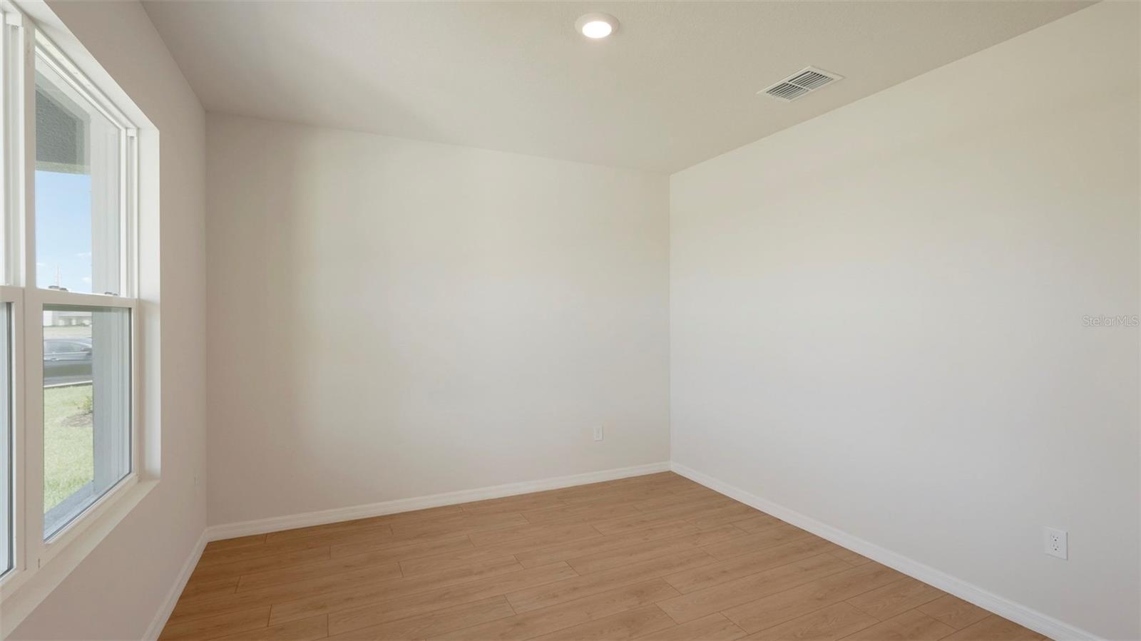 18305 BEEHIVE TERRACE