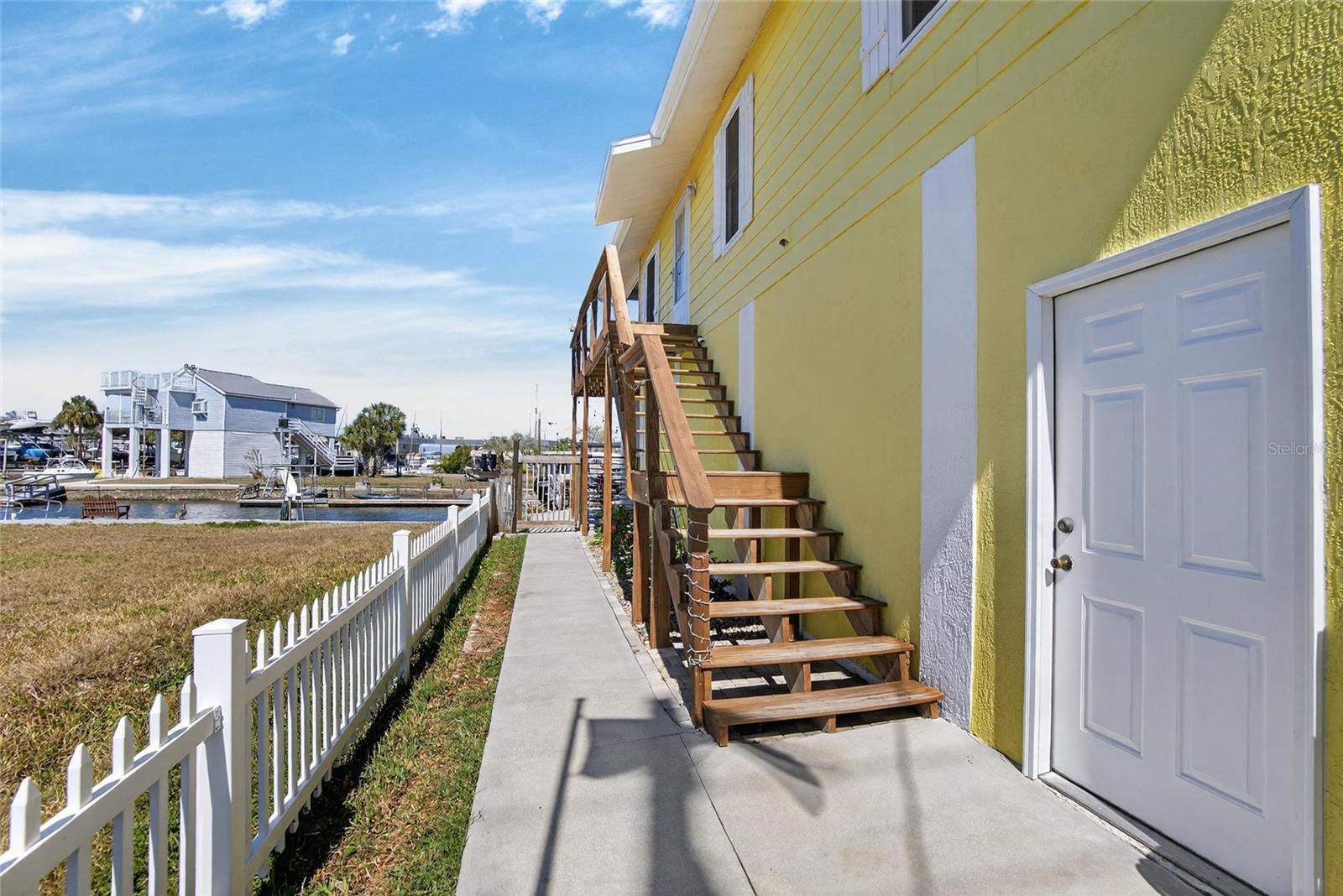 HUDSON BEACH ESTATES - Residential