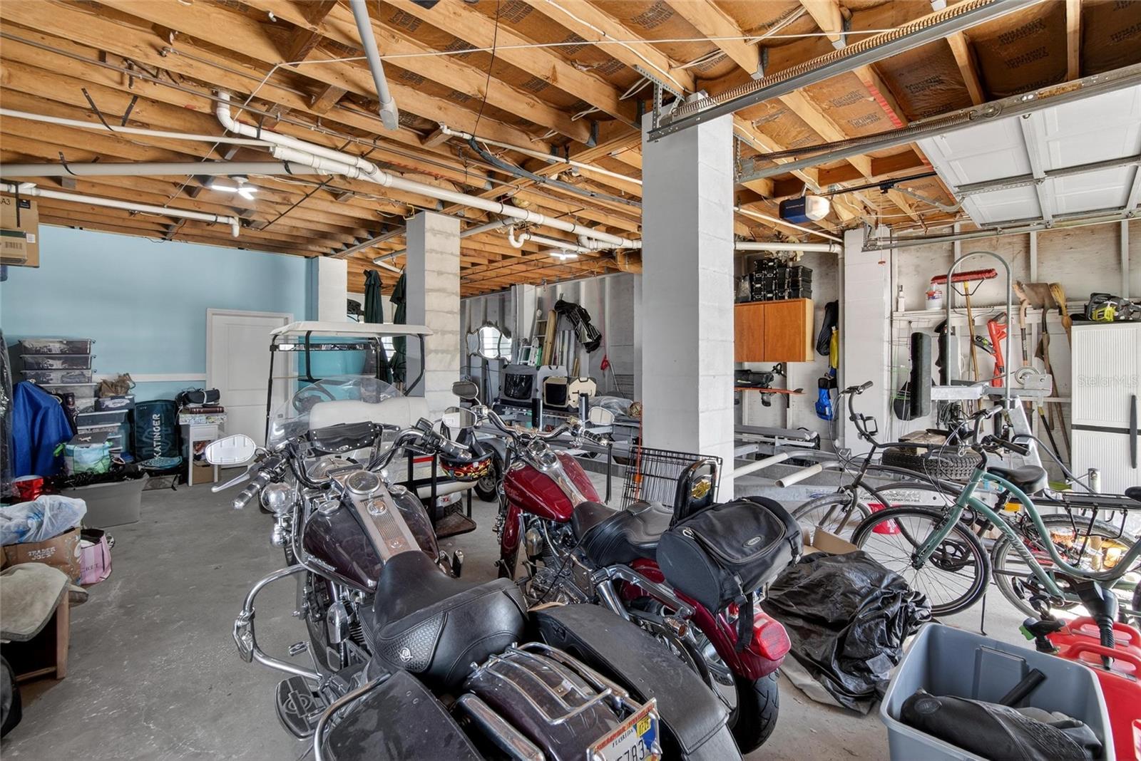 HUDSON BEACH ESTATES - Residential