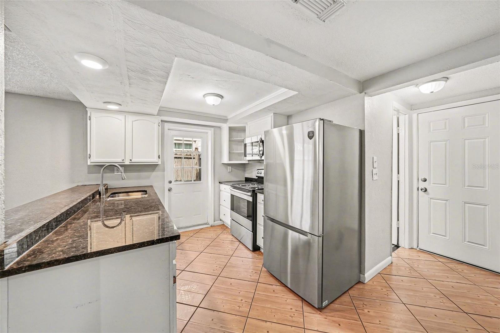 EMBASSY HILLS - Residential