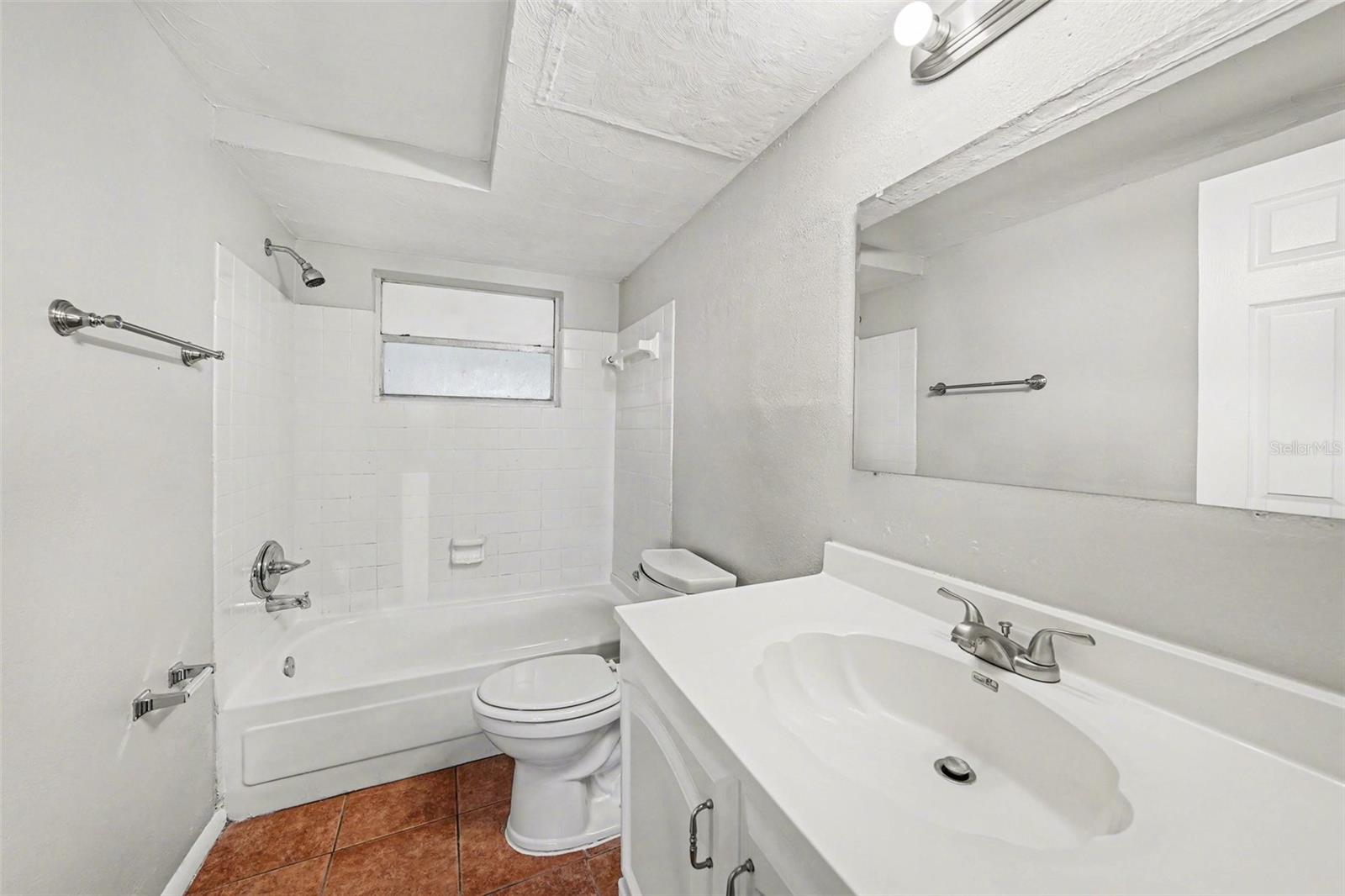 EMBASSY HILLS - Residential