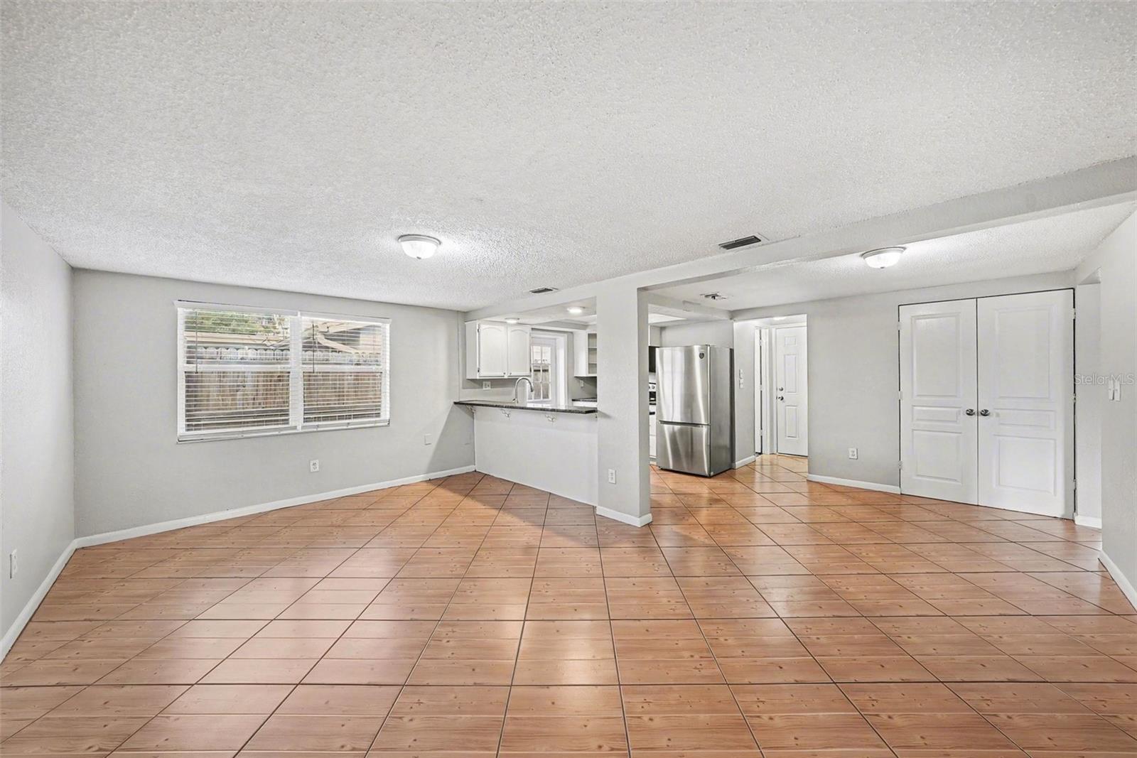 EMBASSY HILLS - Residential