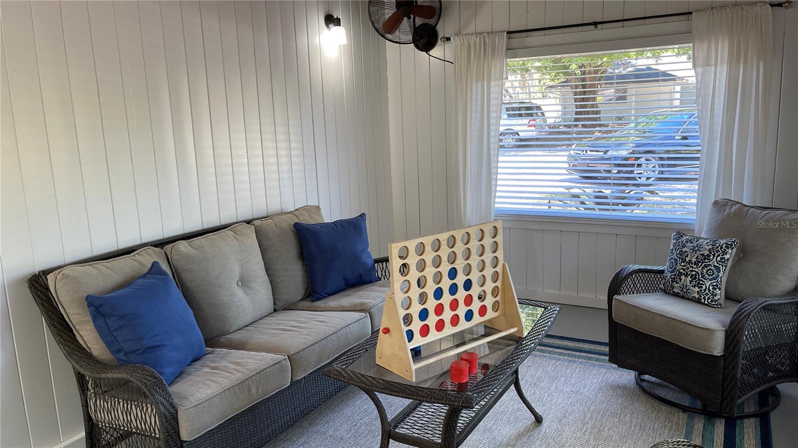 PAVER PARK ESTATES - Residential Lease