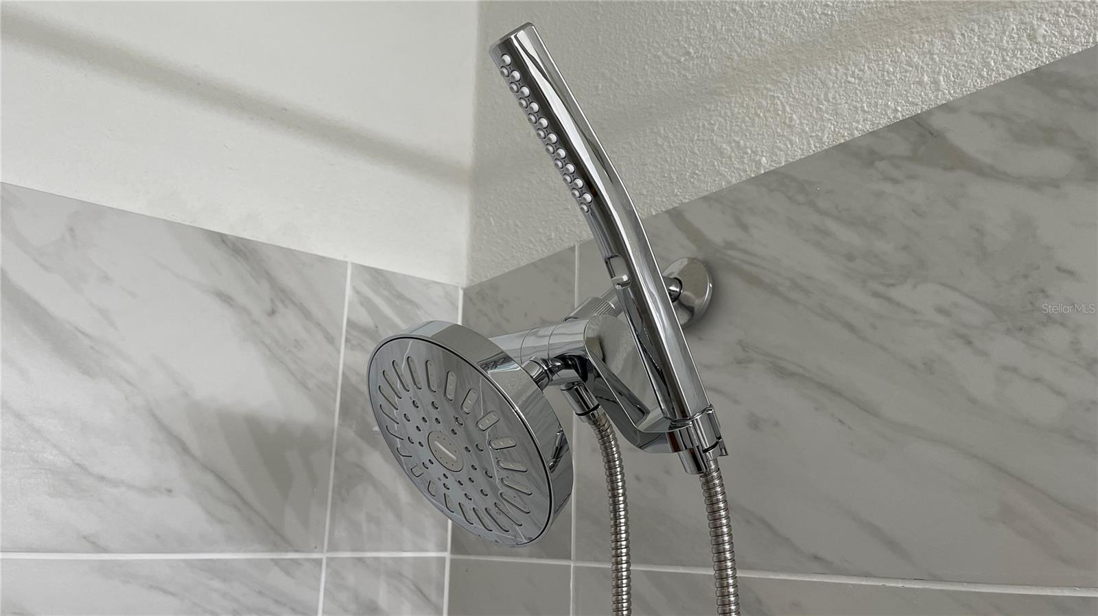 PAVER PARK ESTATES - Residential Lease