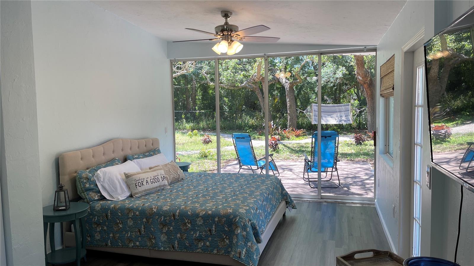 PAVER PARK ESTATES - Residential Lease