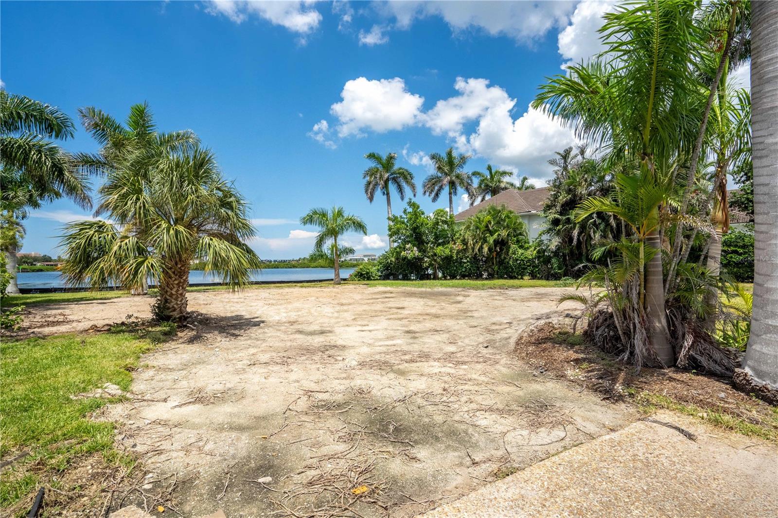 PINE SHORES ESTATE 7TH SEC - Land