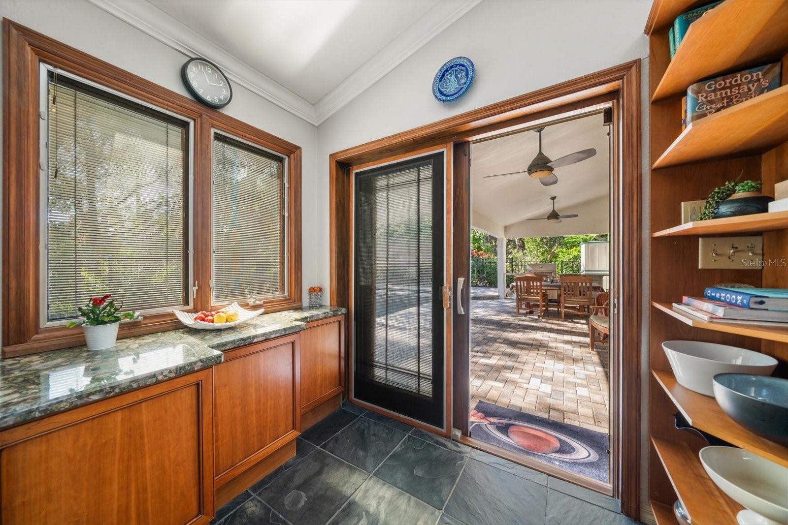 COUNTRY WOODS - Residential