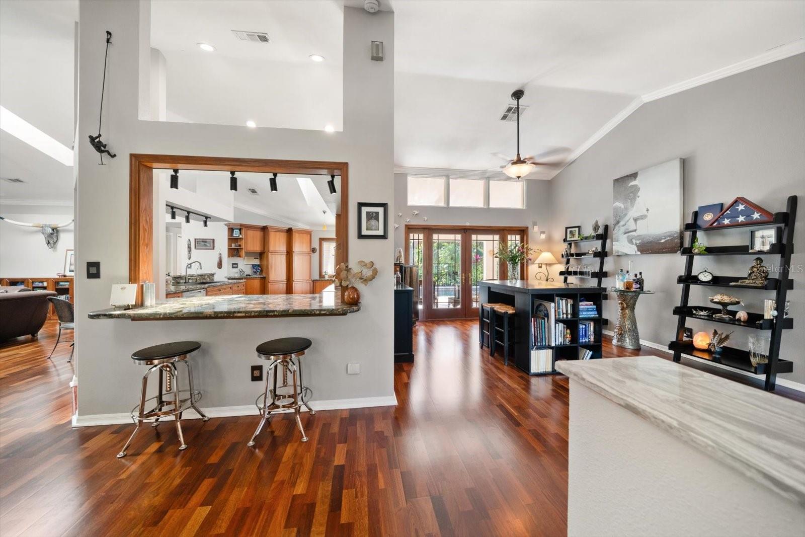 COUNTRY WOODS - Residential