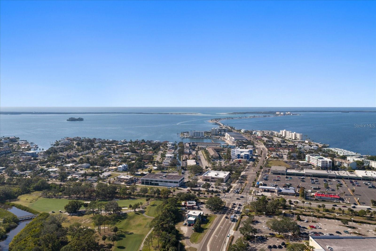 COUNTRY WOODS - Residential