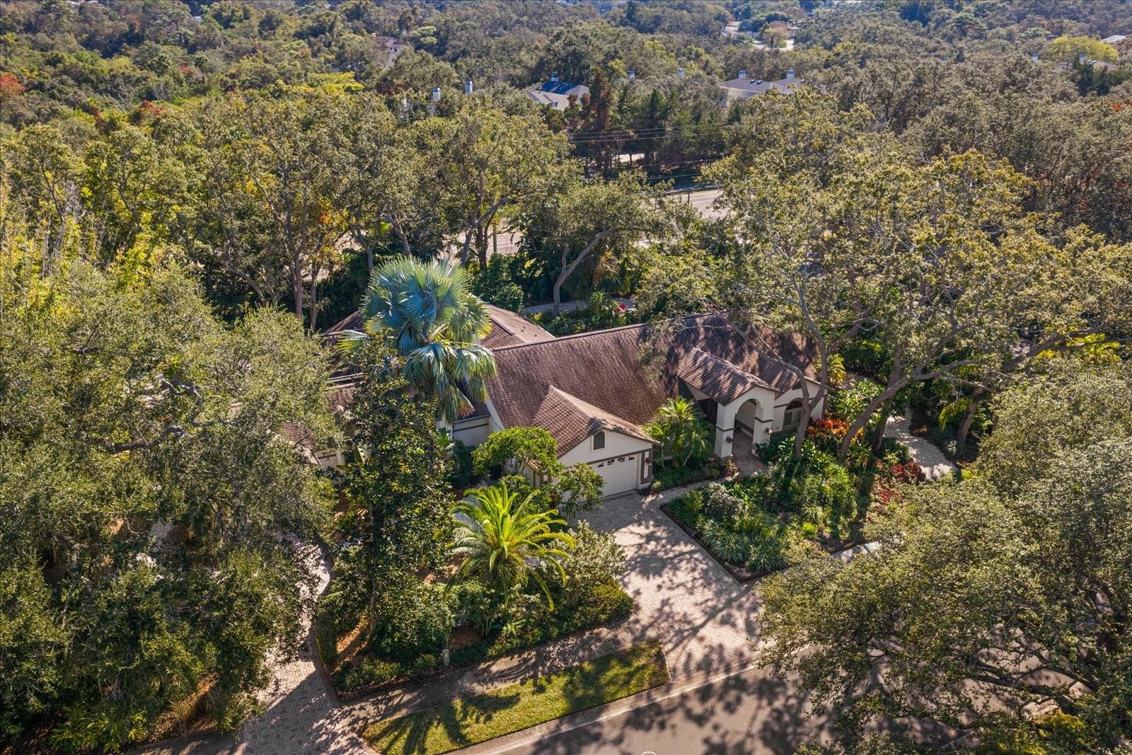 COUNTRY WOODS - Residential