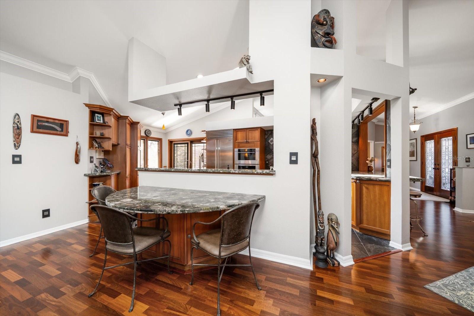 COUNTRY WOODS - Residential